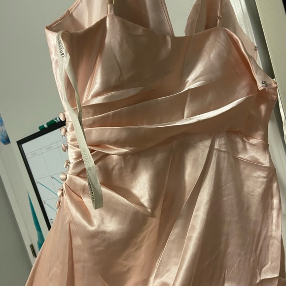 David’s Bridal Galina Signature Bridesmaid dress Size 6 - Picture 8 of 13